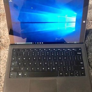 Microsoft surface pro 3  8GB ram.  256GB